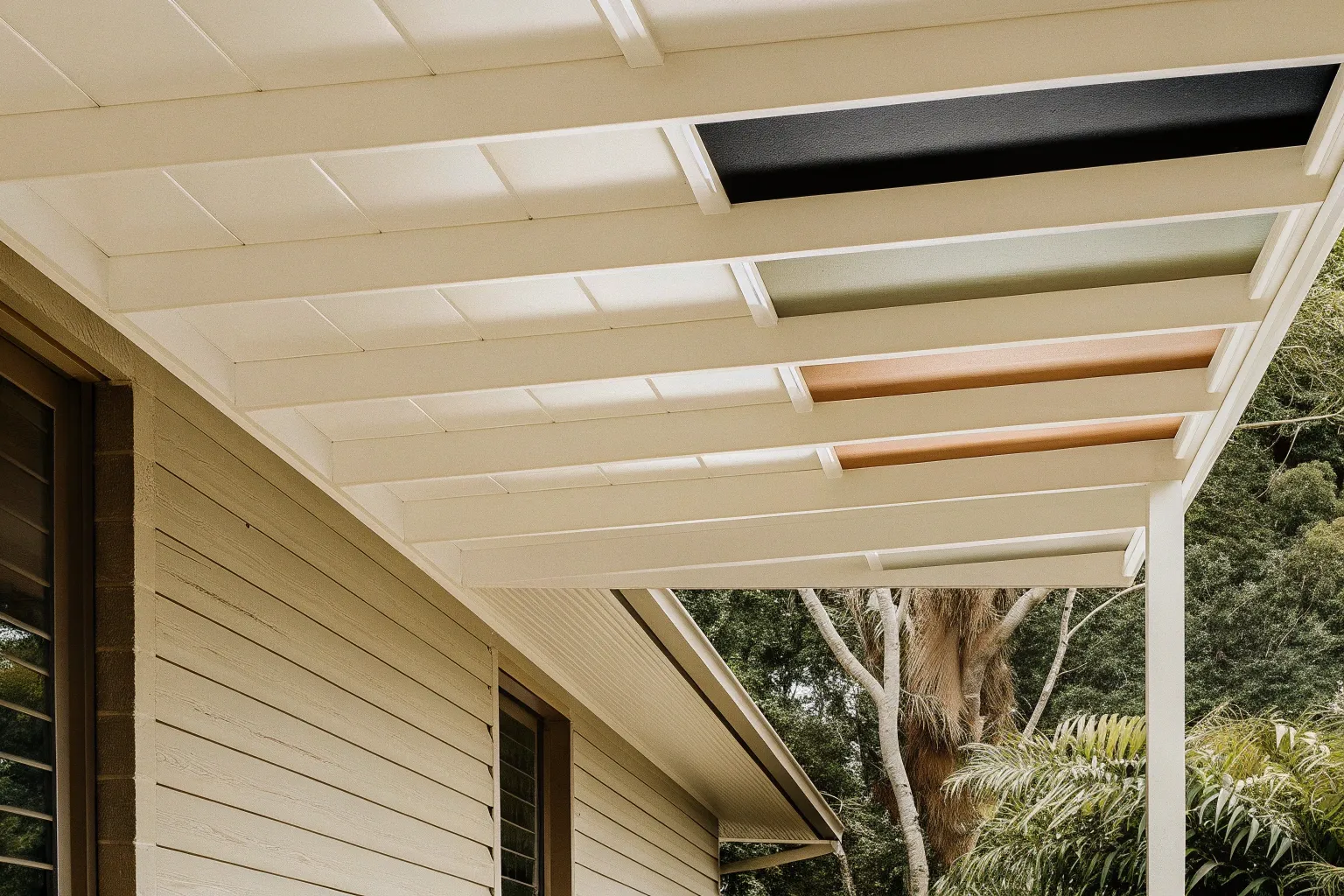 Insulated patio roof colours and finishes availabl