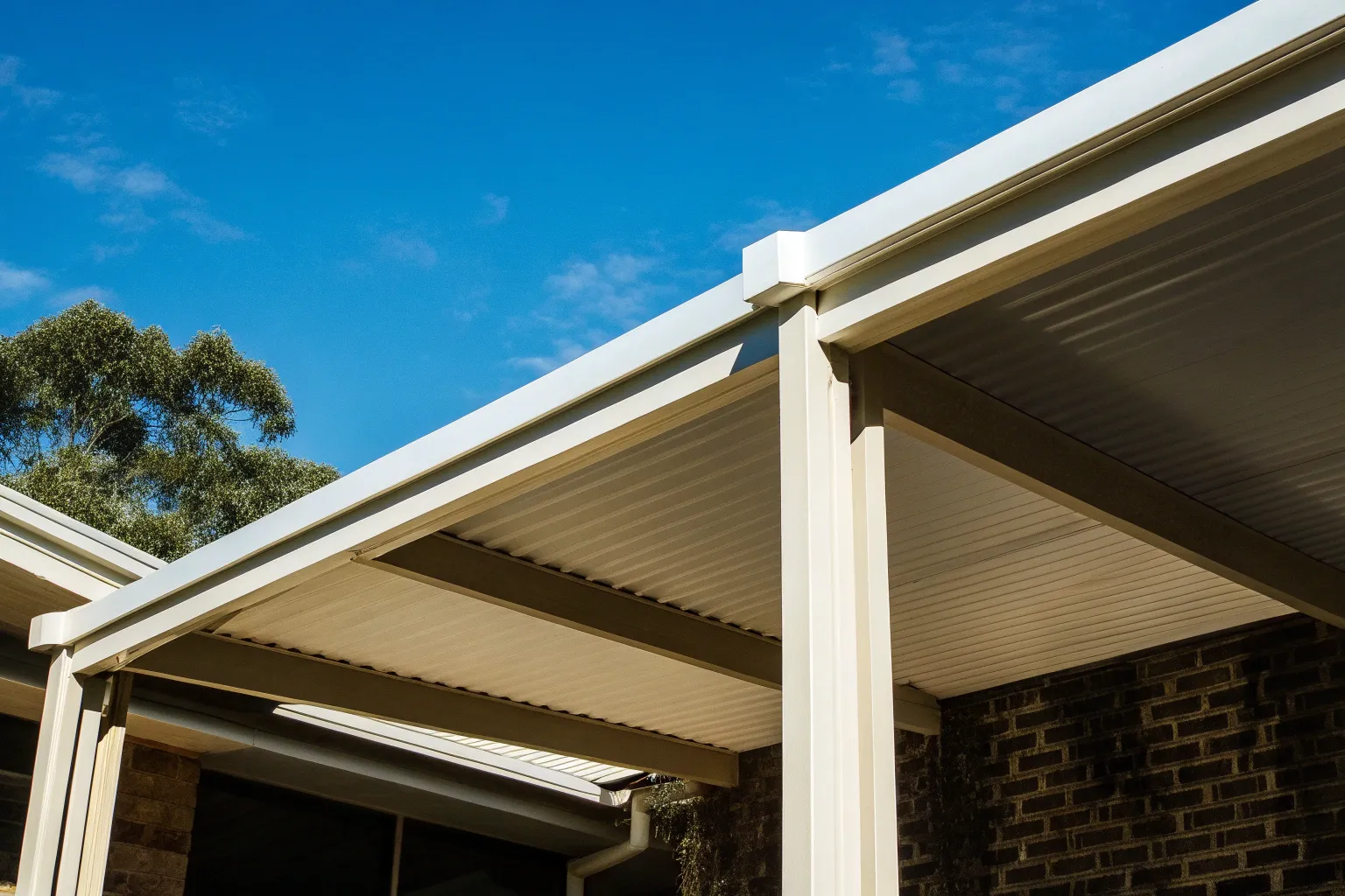 Stratco outback remains the most popular insulated
